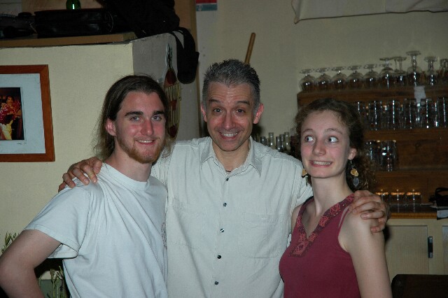 min 2006 05 02 latino 122